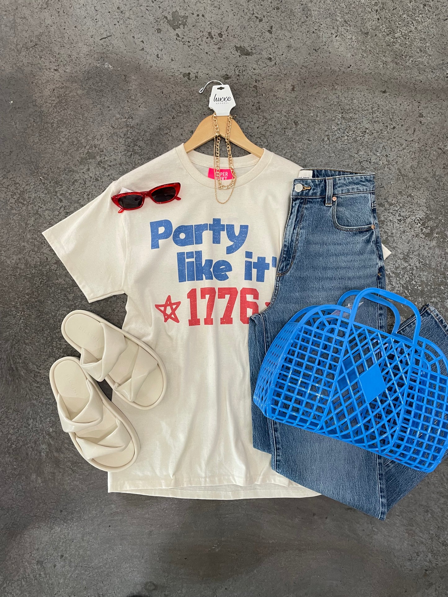 Party Like its 1776 Tee