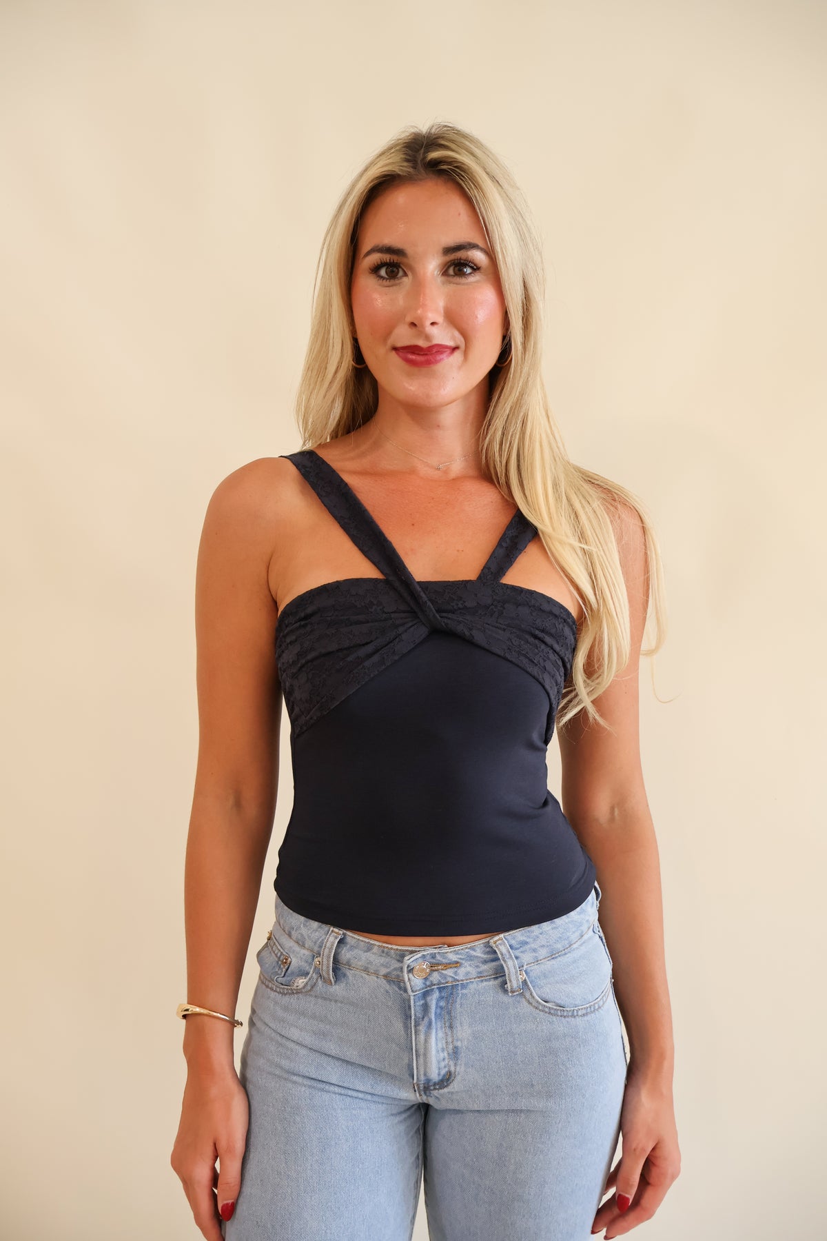 Elle Top