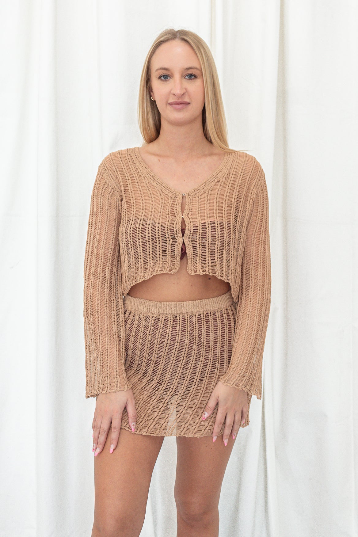 Long Sleeved Sheer Knitted Cropped Top 
