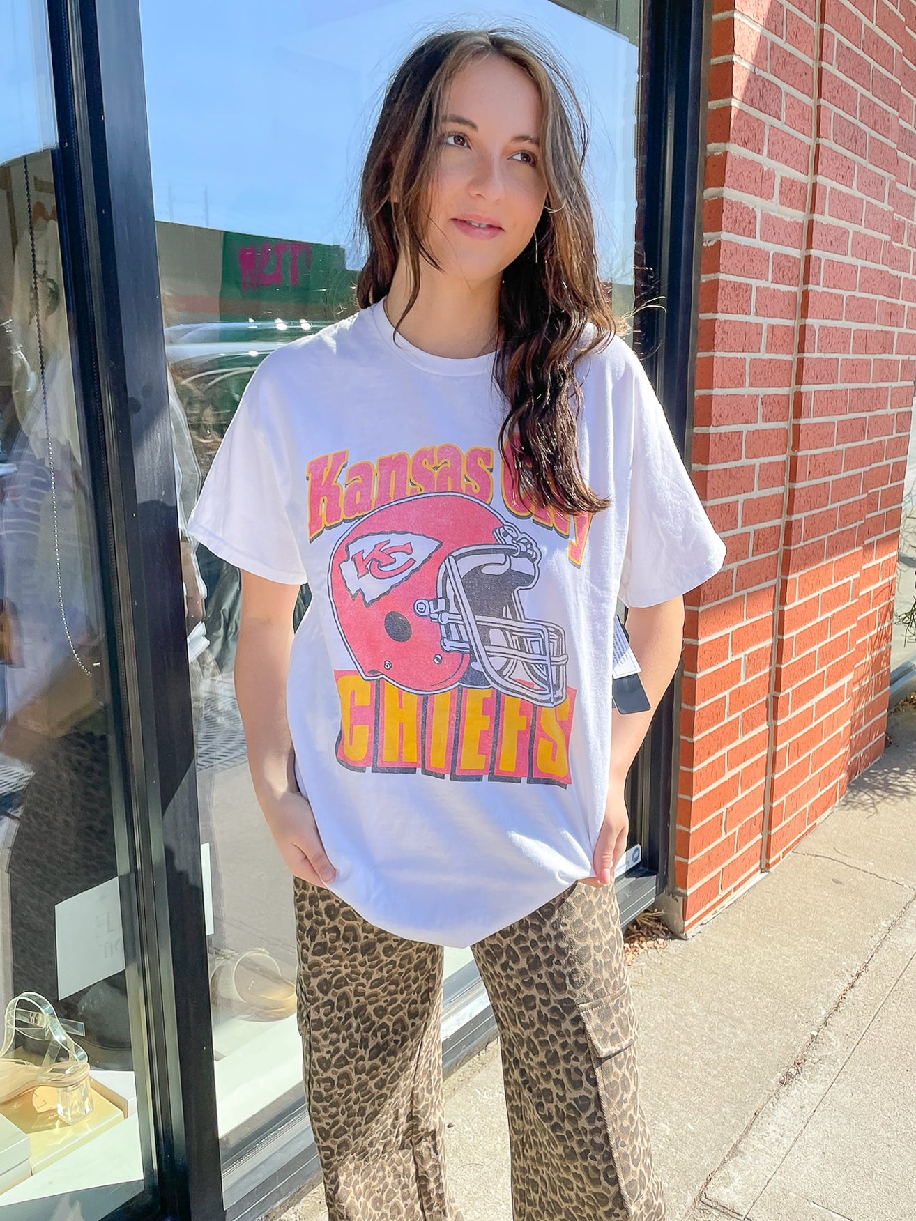 Chiefs Throwback Helmet Tee